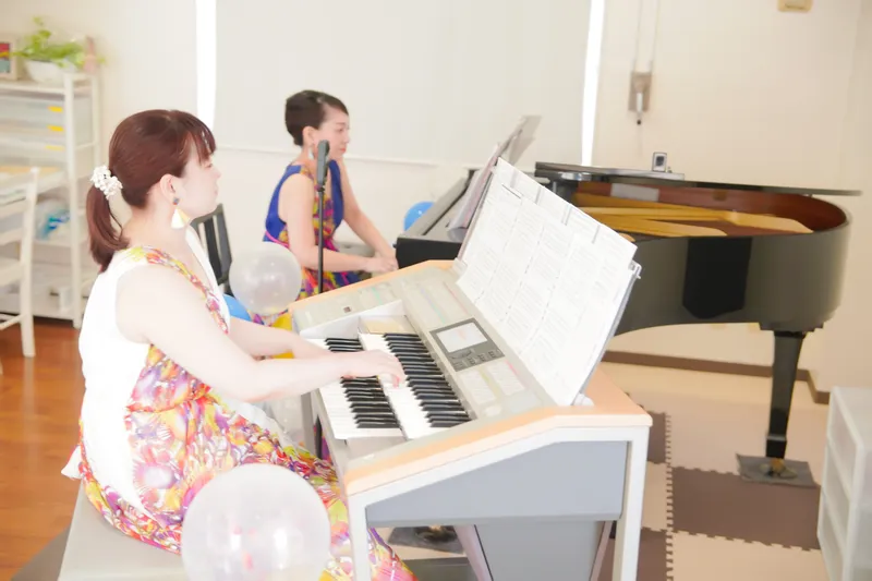 2人の音楽講師が贈るピアノ・エレクトーンコンサート「音彩ミュージアム」 05